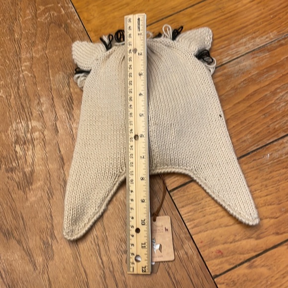 NWT Classic Alpaca Kids Llama hat with ear flaps Size 0 Small CUTE! - Picture 8 of 9